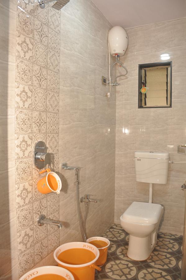 Hunjar House Hotel Panvel Buitenkant foto
