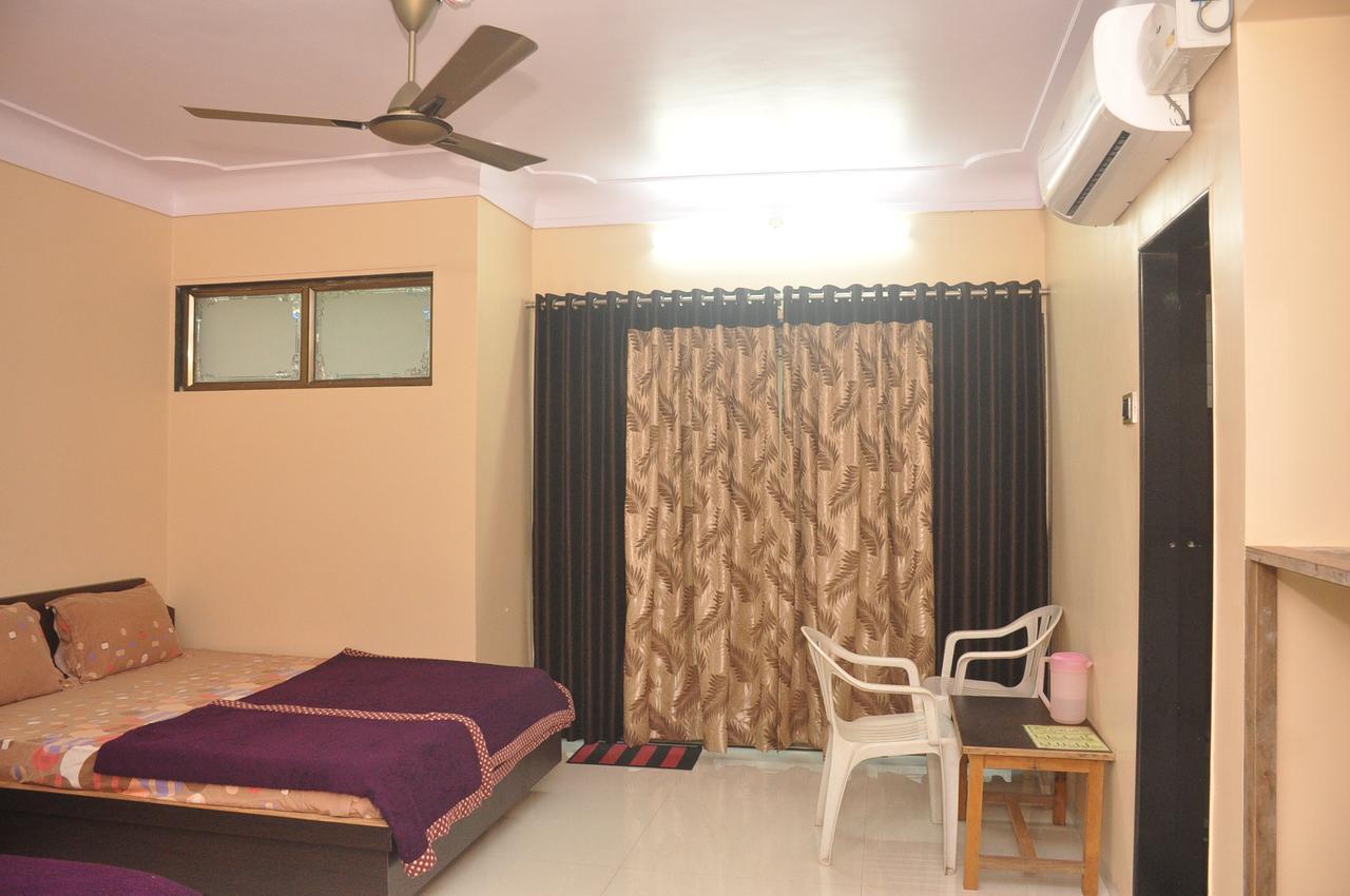 Hunjar House Hotel Panvel Buitenkant foto