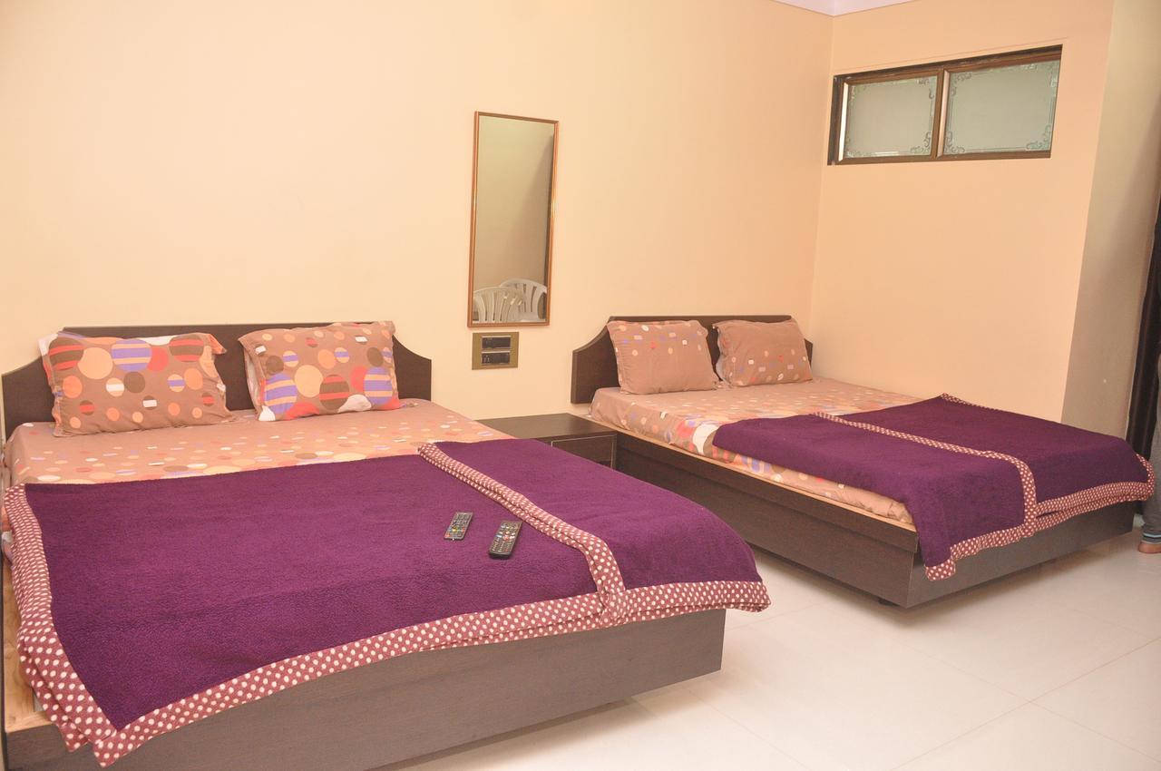 Hunjar House Hotel Panvel Buitenkant foto